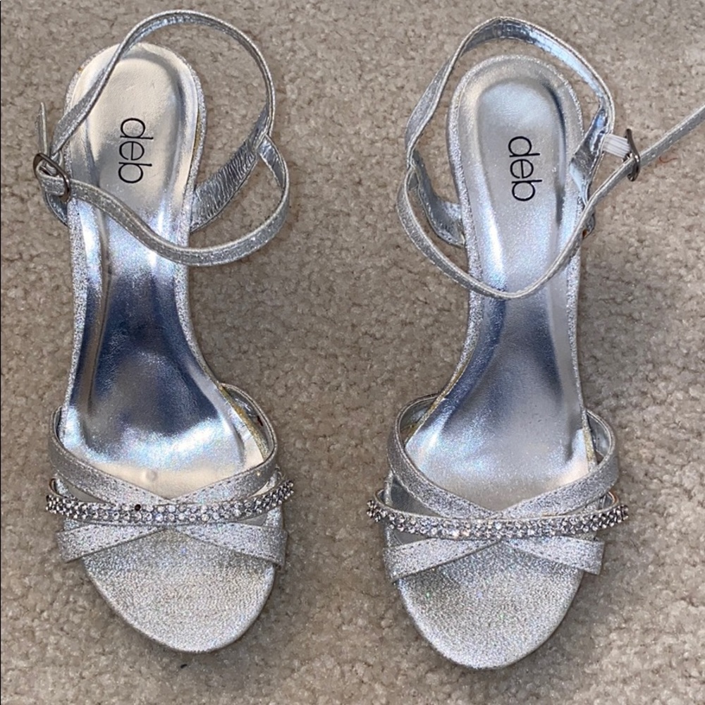 Deb Size 7 1/2 Heels with Buckle